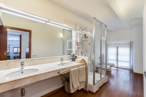 6 chambres apartment à vendre à Barcelona, Catalonia, Spain № 6272 - photo 26