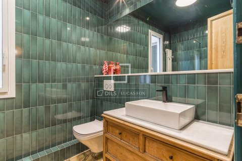 Купить квартиру в Барселона, Испания с 1 спальня, 91м², № 6270 - фото 15