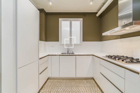 Купить квартиру в Барселона, Испания с 1 спальня, 91м², № 6270 - фото 10