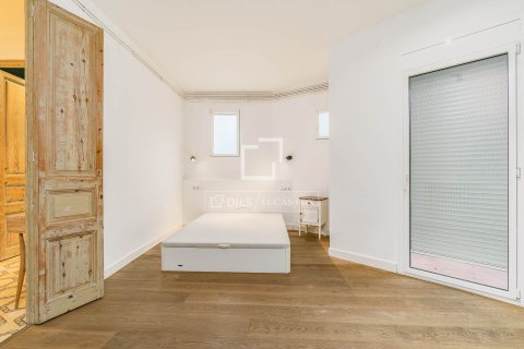 Купить квартиру в Барселона, Испания с 1 спальня, 91м², № 6270 - фото 21