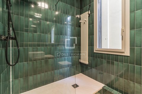 Купить квартиру в Барселона, Испания с 1 спальня, 91м², № 6270 - фото 17