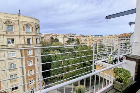 5 bedrooms apartment for sale in Barcelona, Catalonia, Spain № 6267