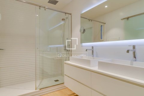 5 bedrooms apartment for sale in Barcelona, Catalonia, Spain № 6267 - photo 24