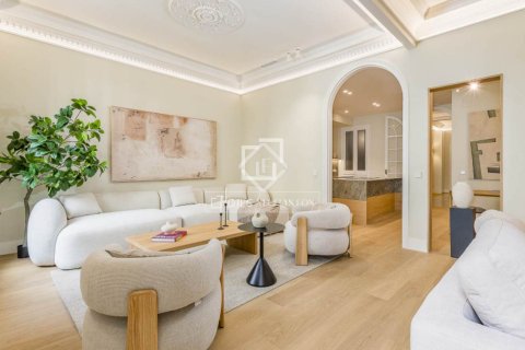 3 chambres penthouse à vendre à Barcelona, Catalonia, Spain № 4141 - photo 2