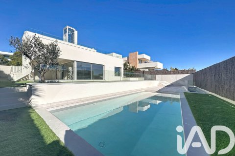 Дом с 5 спальнями в Ситжесе, Барселона, Каталония, Испания № 4731