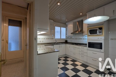 4 bedrooms apartment for sale in Barcelona, Catalonia, Spain № 4730 - photo 28