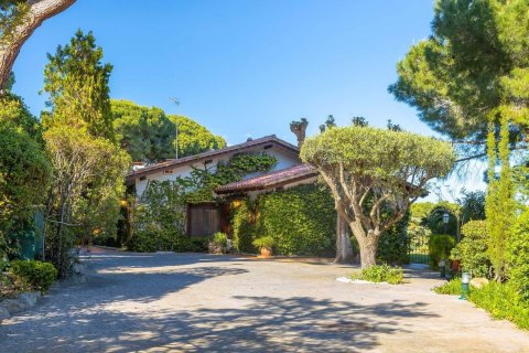 6 bedrooms house for sale in Cabrera de Mar, Barcelona, Catalonia, Spain № 7629 - photo 5