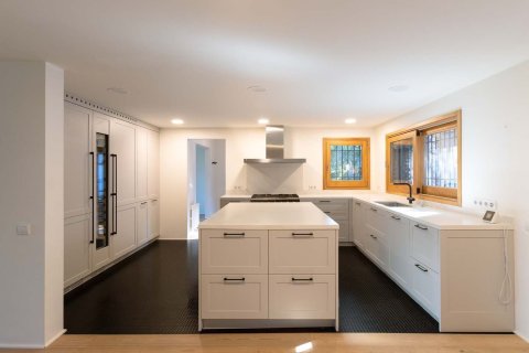6 bedrooms house for sale in Cabrera de Mar, Barcelona, Catalonia, Spain № 7629 - photo 25
