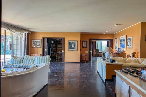 6 bedrooms house for sale in Sant Andreu de Llavaneres, Barcelona, Catalonia, Spain № 7631 - photo 13