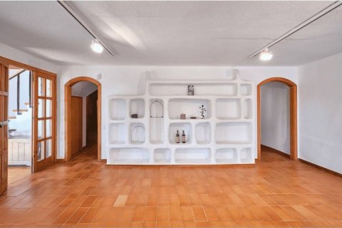 6 bedrooms house for sale in Barcelona, Catalonia, Spain № 7633 - photo 12