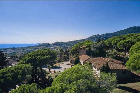 6 bedrooms house for sale in Barcelona, Catalonia, Spain № 7633 - photo 11