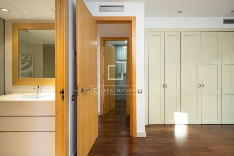 4 chambres apartment à vendre à Barcelona, Catalonia, Spain № 4091 - photo 17