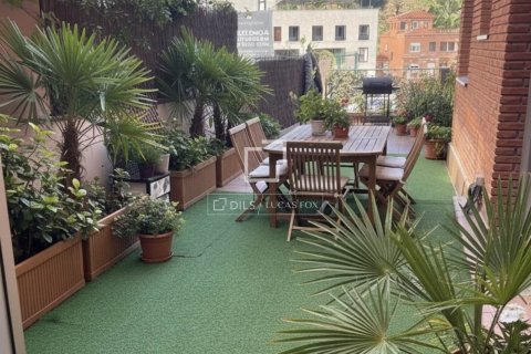 Apartamento de 3 dormitorios en venta en Barcelona, Cataluña, Spain № 4095 - foto 5