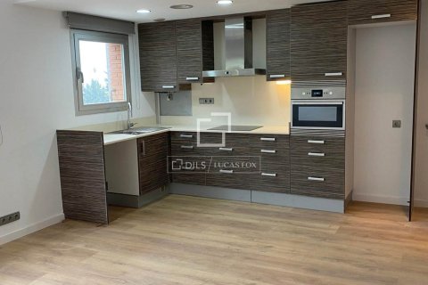 Apartamento de 3 dormitorios en venta en Barcelona, Cataluña, Spain № 4095 - foto 11