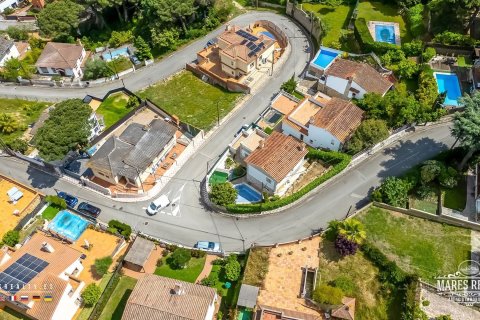 Купить виллу в Льорет-де-Мар, Испания с 4 спальни, 128м², № 1100 - фото 3