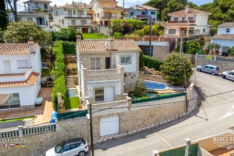 Купить виллу в Льорет-де-Мар, Испания с 4 спальни, 128м², № 1100 - фото 6