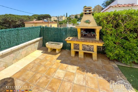 Купить виллу в Льорет-де-Мар, Испания с 4 спальни, 128м², № 1100 - фото 12