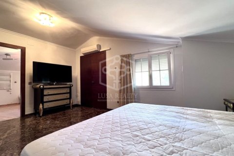 Villa de 4 dormitorios en alquiler en Gavà, Barcelona, Cataluña, Spain № 1101 - foto 23