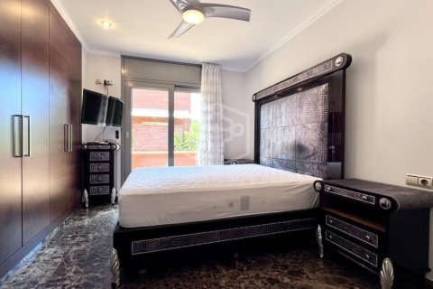 Villa de 4 dormitorios en alquiler en Gavà, Barcelona, Cataluña, Spain № 1101 - foto 19