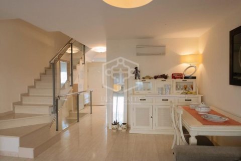 Купить таунхаус в Калафелл, Испания с 5 спален, 200м², № 1097 - фото 3