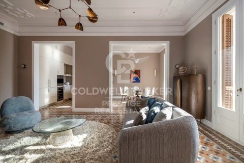 4 bedrooms apartment for sale in Barcelona, Catalonia, Spain № 5452 - photo 6