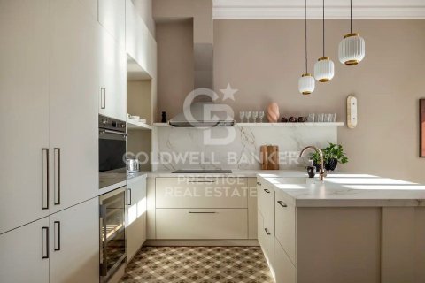 4 bedrooms apartment for sale in Barcelona, Catalonia, Spain № 5452 - photo 4