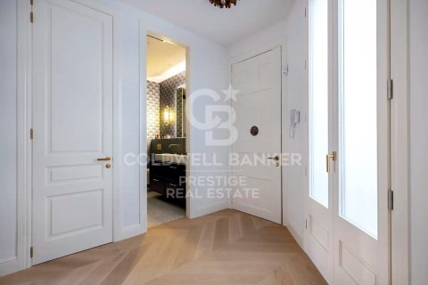 3 chambres apartment à vendre à Barcelona, Catalonia, Spain № 5453 - photo 12