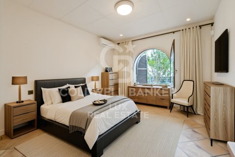 Villa de 5 dormitorios en venta en Empuriabrava, Gerona, Cataluña, Spain № 5732 - foto 22