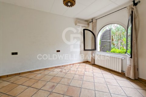 Villa de 5 dormitorios en venta en Empuriabrava, Gerona, Cataluña, Spain № 5732 - foto 18