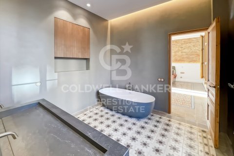 3 bedrooms apartment for sale in Barcelona, Catalonia, Spain № 5728 - photo 14