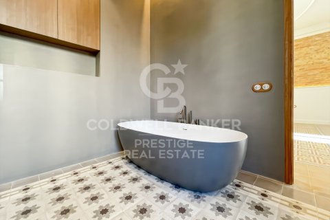 3 bedrooms apartment for sale in Barcelona, Catalonia, Spain № 5728 - photo 15