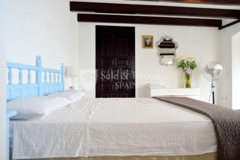 5 bedrooms house for sale in Lloret de Mar, Girona, Catalonia, Spain № 6726 - photo 19