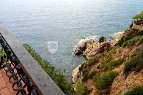 5 bedrooms house for sale in Lloret de Mar, Girona, Catalonia, Spain № 6726 - photo 25