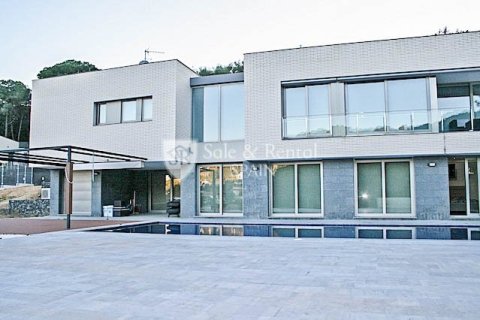 4 bedrooms house for sale in Blanes, Girona, Catalonia, Spain № 6727 - photo 2