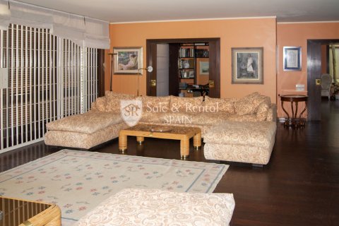 6 bedrooms house for sale in Sant Andreu de Llavaneres, Barcelona, Catalonia, Spain № 6730 - photo 6