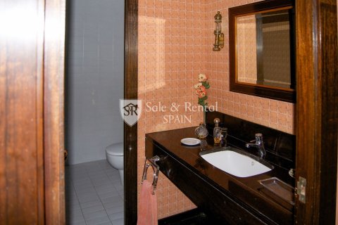 6 bedrooms house for sale in Sant Andreu de Llavaneres, Barcelona, Catalonia, Spain № 6730 - photo 16