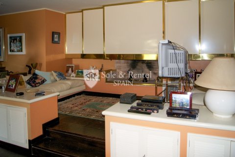 6 bedrooms house for sale in Sant Andreu de Llavaneres, Barcelona, Catalonia, Spain № 6730 - photo 10