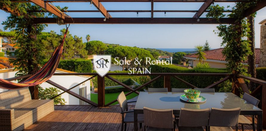 3 bedrooms house for sale in Lloret de Mar, Girona, Catalonia, Spain № 6729