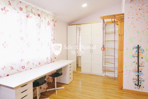 3 bedrooms house for sale in Lloret de Mar, Girona, Catalonia, Spain № 6729 - photo 13