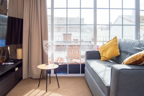 9 bedrooms apartment for sale in Tossa de Mar, Girona, Catalonia, Spain № 6732 - photo 3