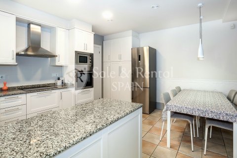 6 bedrooms house for sale in Gava, Barcelona, Catalonia, Spain № 6731 - photo 8