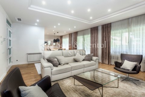 6 bedrooms house for sale in Gava, Barcelona, Catalonia, Spain № 6731 - photo 13