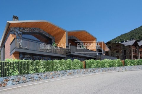 3 bedrooms house for sale in Principado De Andorra (Ninguna Poblacion Tiene C.P.), Lleida, Catalonia, Spain № 5574 - photo 3