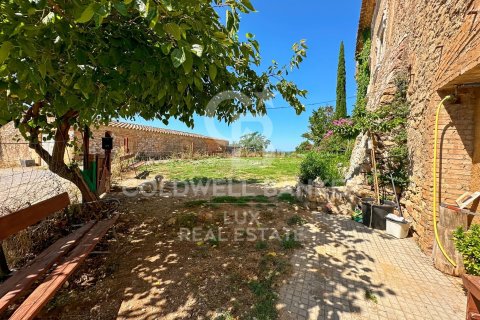 1352 sq.m. house for sale in L'Escala, Girona, Catalonia, Spain № 5579 - photo 6