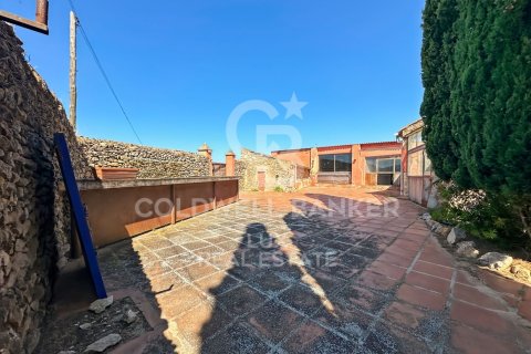 1352 sq.m. house for sale in L'Escala, Girona, Catalonia, Spain № 5579 - photo 5