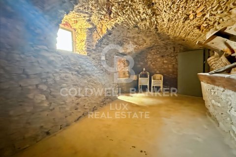 1352 sq.m. house for sale in L'Escala, Girona, Catalonia, Spain № 5579 - photo 24