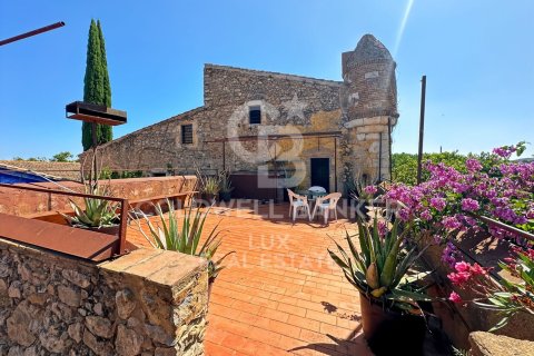 1352 sq.m. house for sale in L'Escala, Girona, Catalonia, Spain № 5579 - photo 3