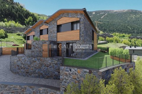 3 bedrooms house for sale in Principado De Andorra (Ninguna Poblacion Tiene C.P.), Lleida, Catalonia, Spain № 5575 - photo 5