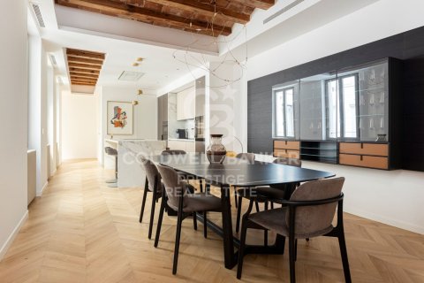 Купить квартиру в Барселона, Испания с 3 спальни, 183м², № 5576 - фото 7