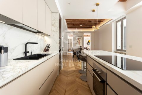 Купить квартиру в Барселона, Испания с 3 спальни, 183м², № 5576 - фото 12